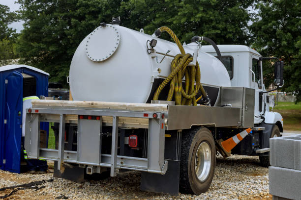 Best Luxury portable toilet rental  in Dilley, TX